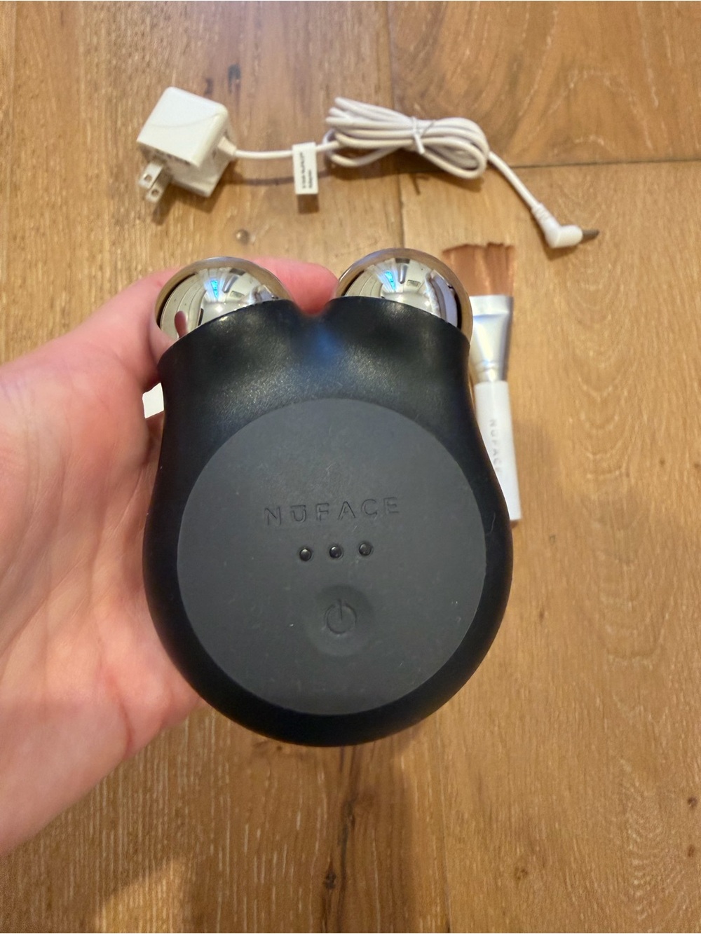 NuFace Mini Facial Toning Set in Black - Picture 2 of 3